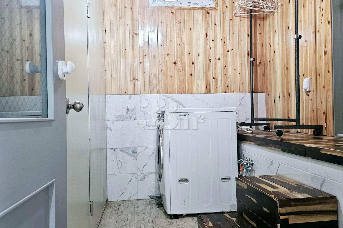 Clean, fully-equipped house 7th image