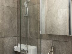 Luxury Spacious Room with Full Options 412 8th image