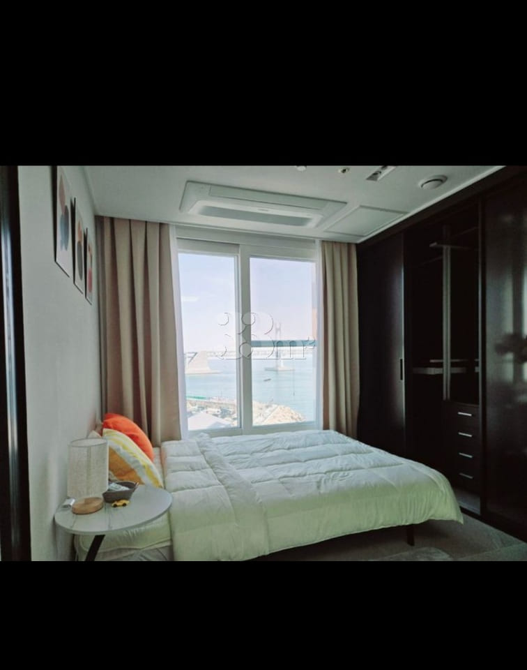 Dual-aspect view in Gwangalli, Busan 4th image