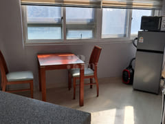 Top 3 Restaurants with a View Near Line 7 2th image