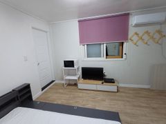 Cozy and pleasant room. 5th image