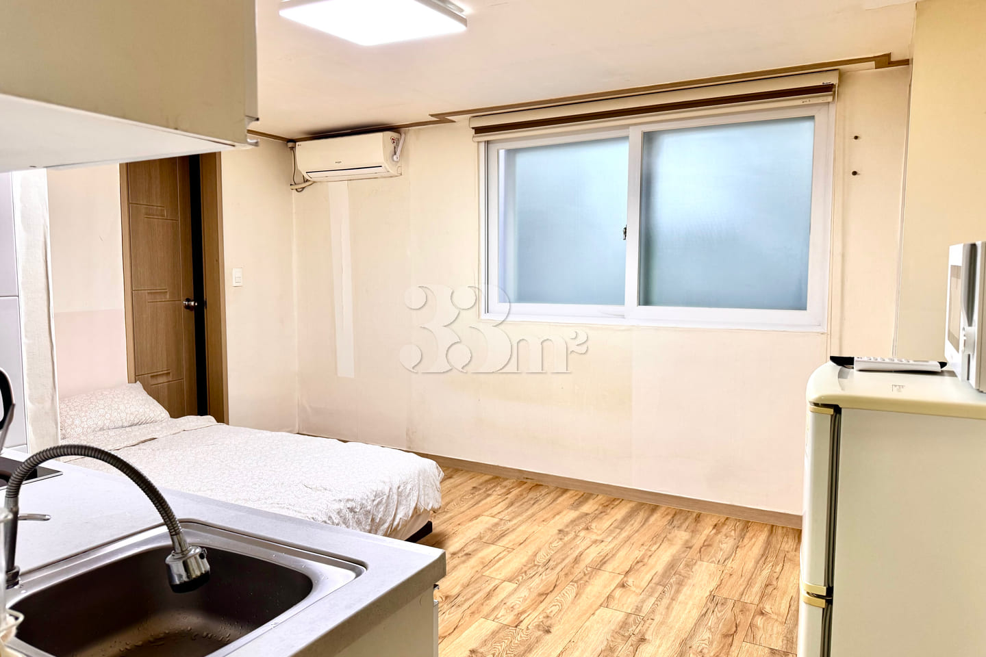 2 minutes from Nonhyeon Station (studio apart 3th image