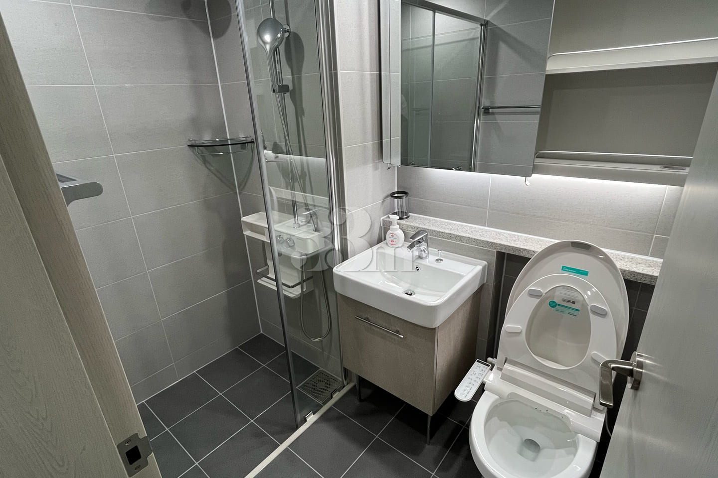 Newly built apartment in Anyang-dong 7th image