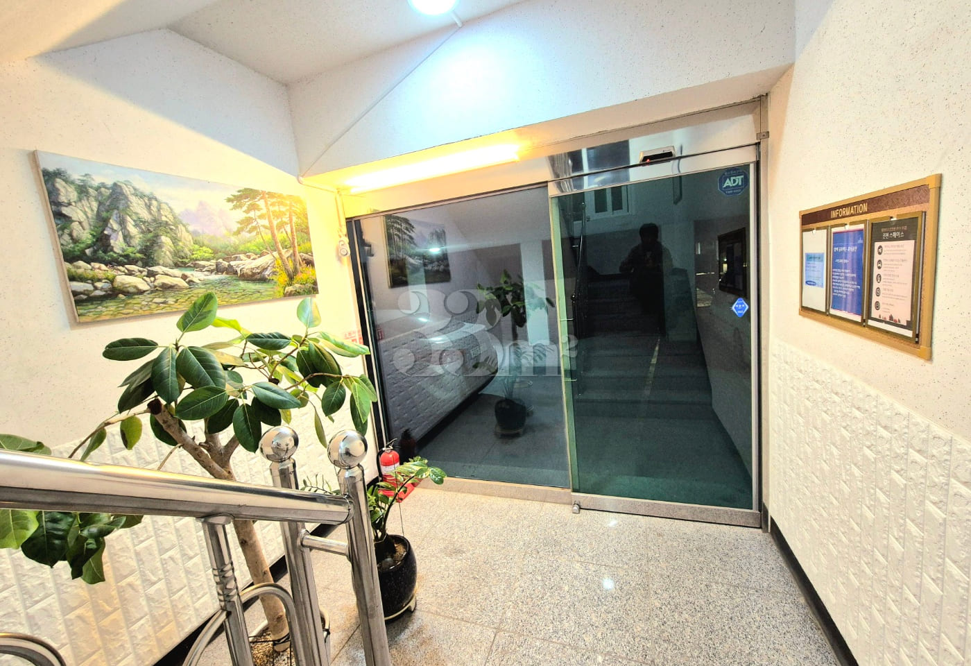 Standard Room 2 16th image