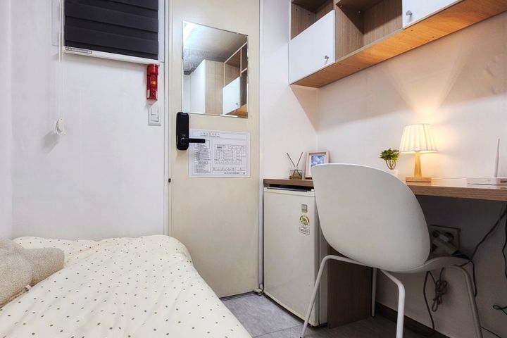 ROOM 318 2th image