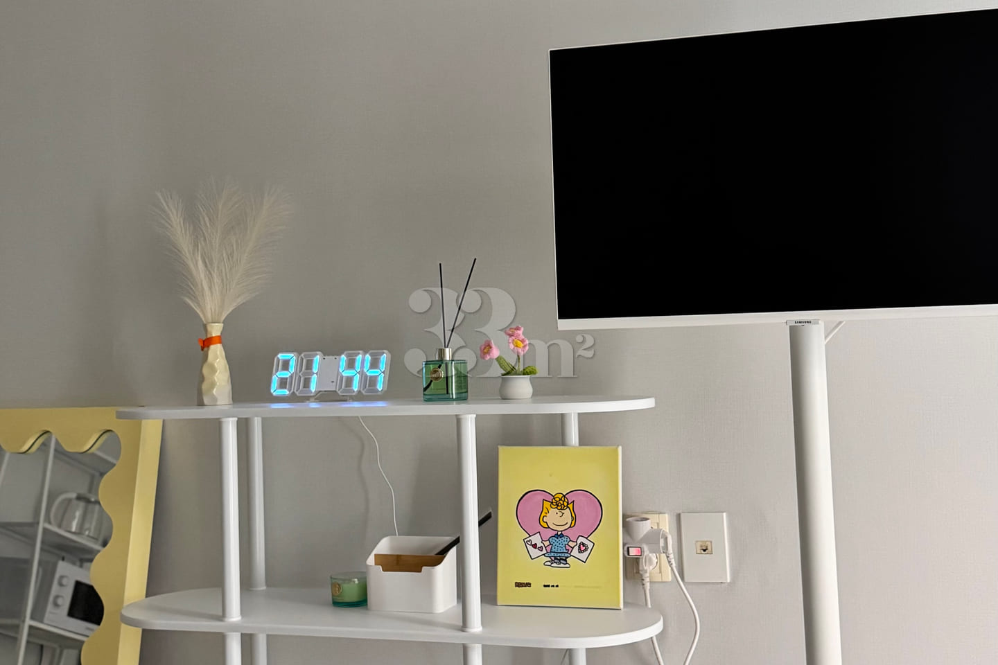Spacious Studio, 5 Minutes from Hongik Univ.  4th image