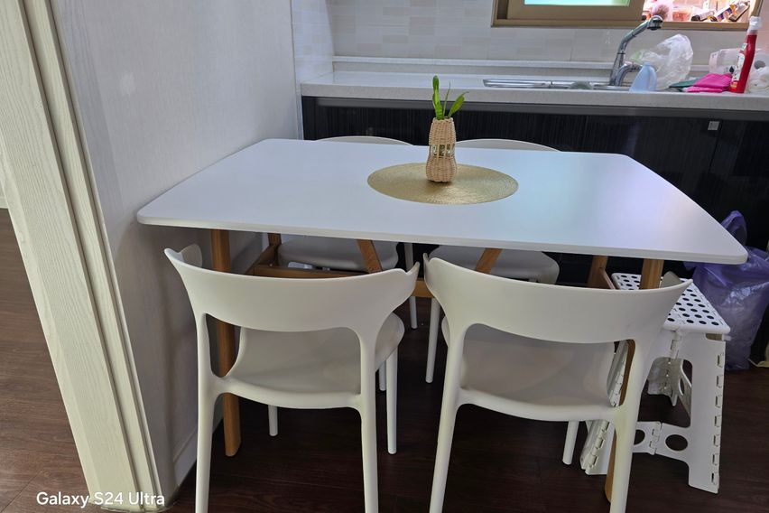 거실에서 롯데 123층 2번째 이미지