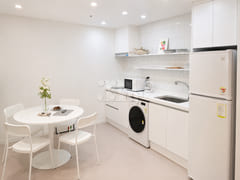 1 minute from Hongdae Station ❤️ Spacious and 8th image