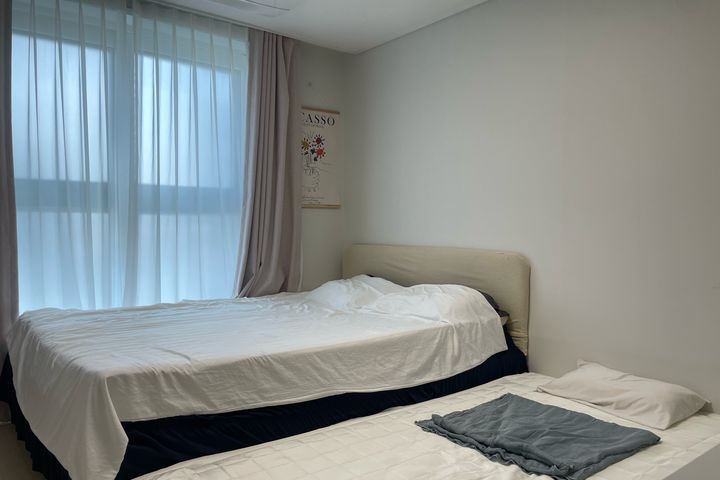 Newly built, fully furnished 2-room unit ๐ P 8th image