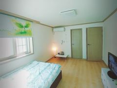 Jun House 4th image