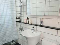 Times Square Modern Stay 15th image