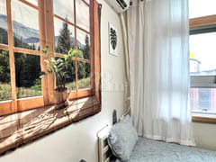 Accommodation with great natural light in Yeo 5th image
