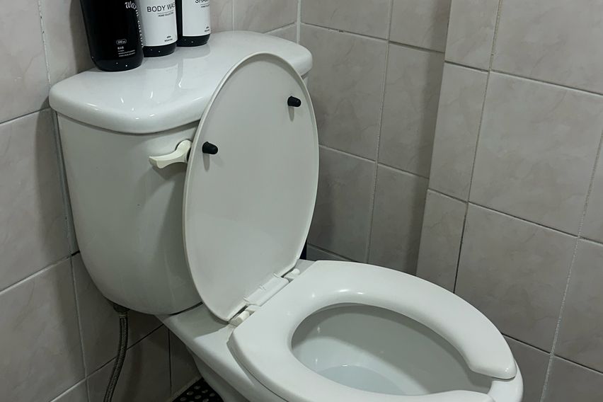 충무로역2분거리/203