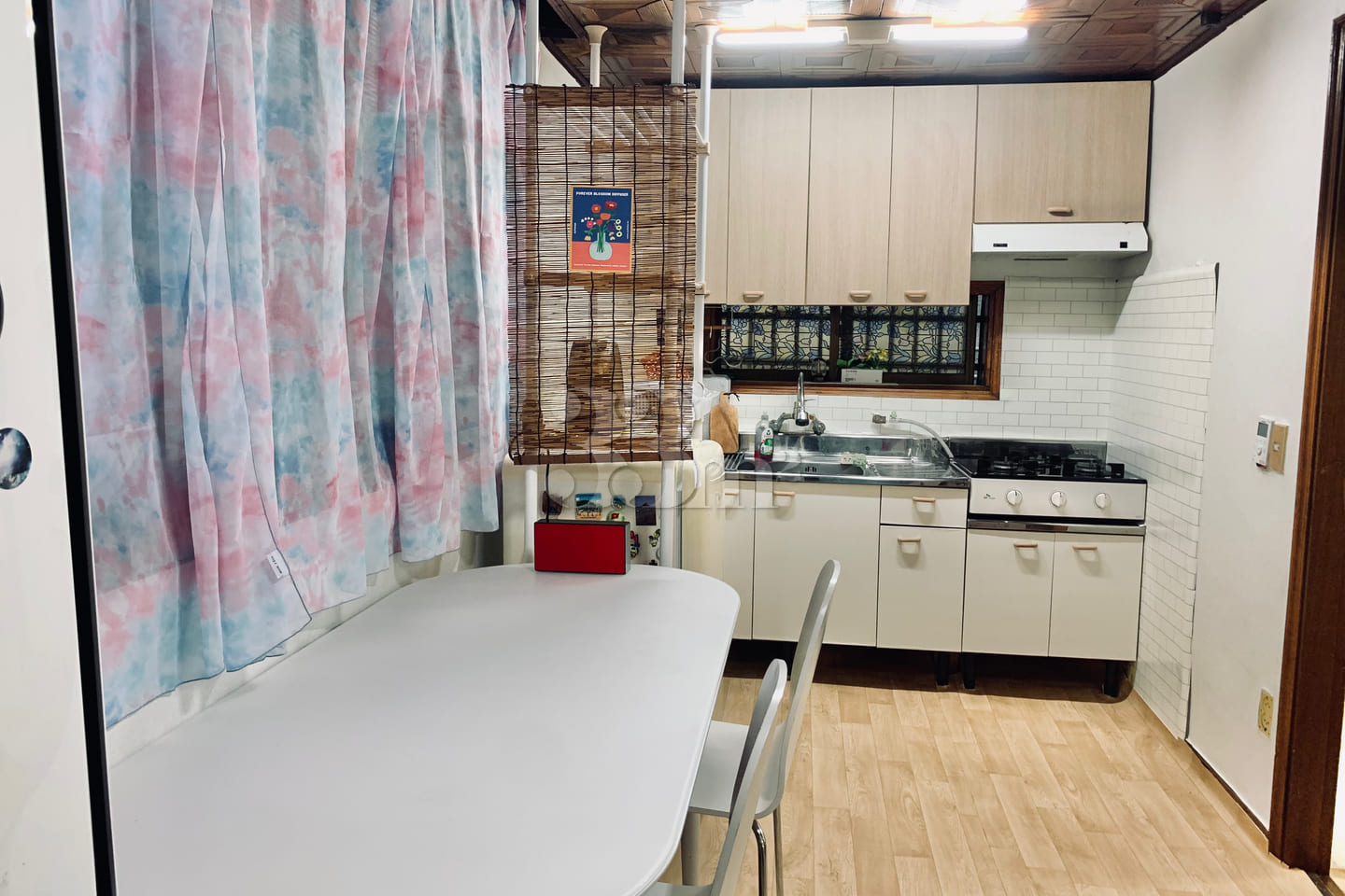 Cost-effective two-bedroom near Moran Station 0th image