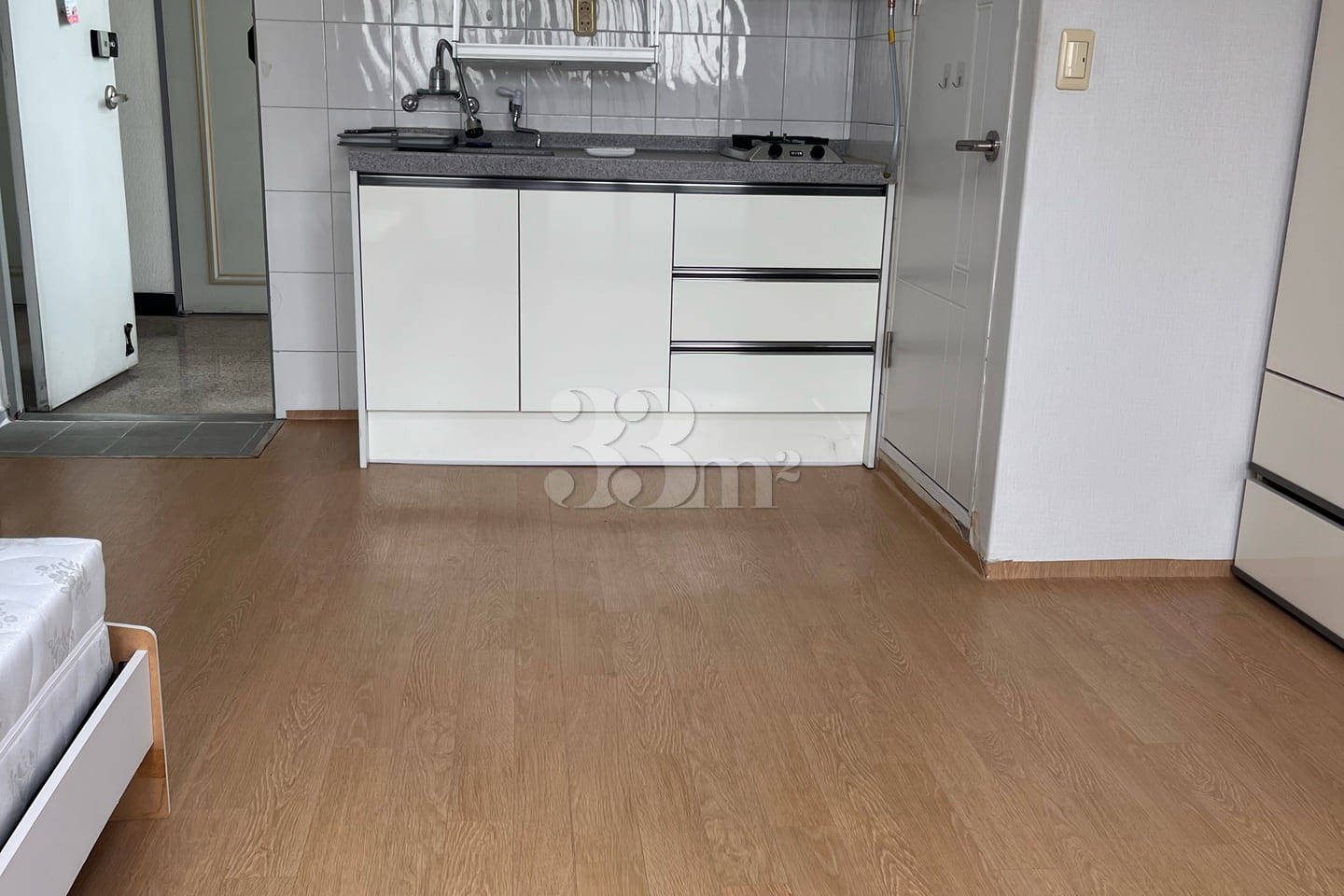 Affordable rental room in Millak-dong 3th image