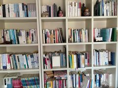 Bookstore Whatstay 3 6th image