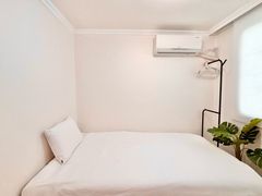 #2-minute_walk_to_Itaewon_Station #2_rooms 11th image
