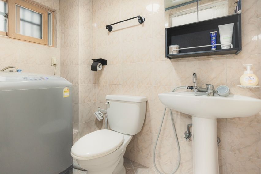 홍대 초역세권 퀸베드 13번째 이미지