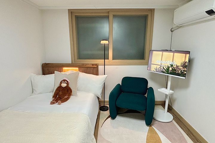 홍대입구+신촌역10분 0번째 이미지