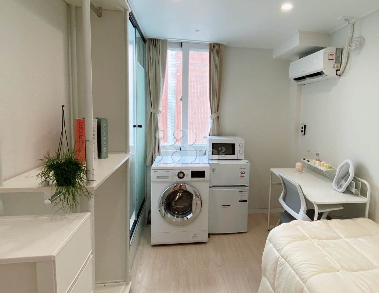 Studio apartment in the Wangsimni Station are 2th image