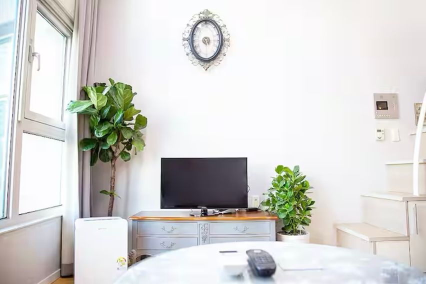 정자역1분/청결한숙소