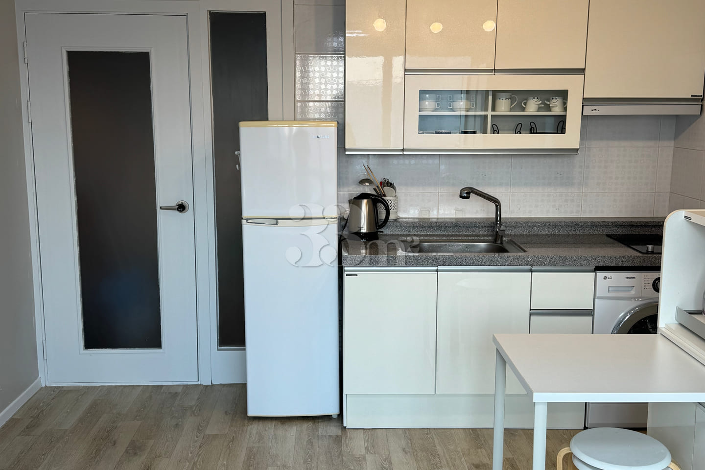 Sokcho Studio Apartment with Ocean View and F 12th image