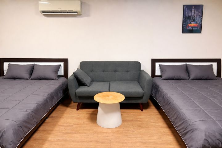 4-person room with 2 double beds 방 이미지