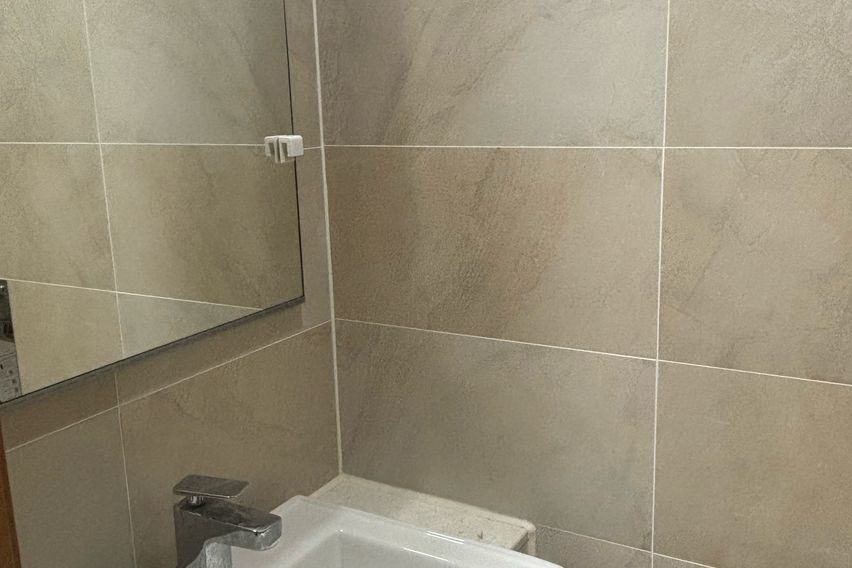 Connection to the International Business Dist 4th image