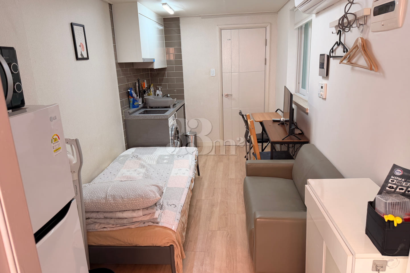 Studio apartment 2 minutes from Myeonmok Stat 0th image