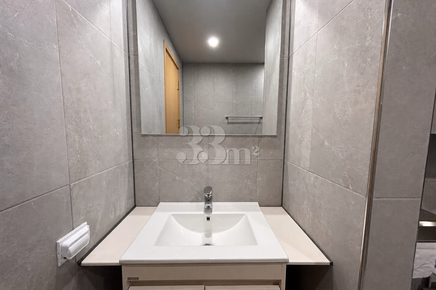 1 minute from Hongdae Station ❤️ Spacious and 17th image