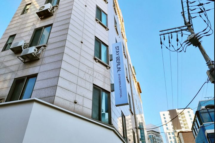 신촌 유럽식 복층텔 1번째 이미지
