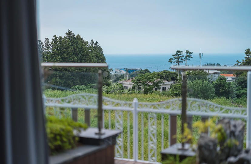 Aewol / Sunset / Ocean-view Terrace 1th image