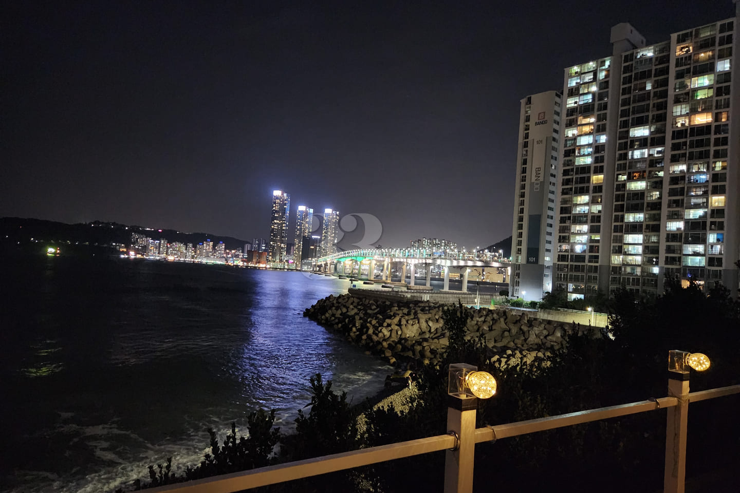 Terrace with a View of the Busan Sea Through  9th image