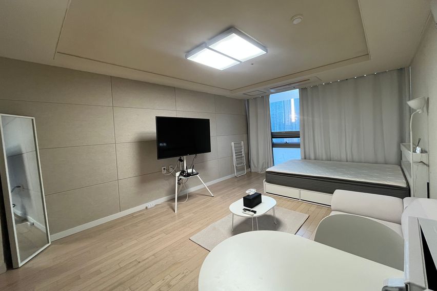 청라중심 깔끔한 방