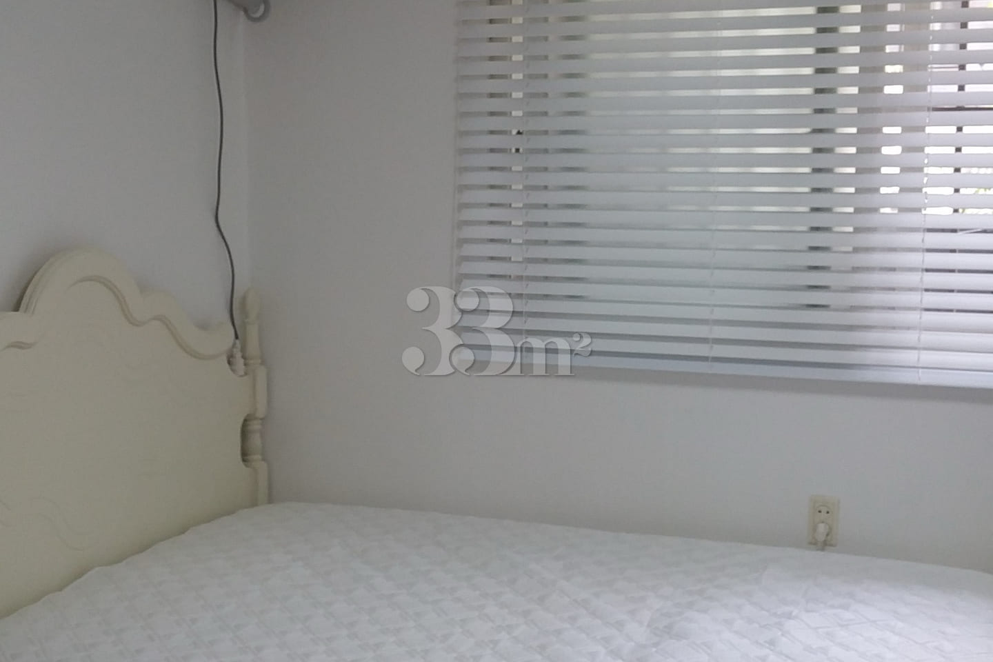 Fully furnished open-plan studio apartment 10th image