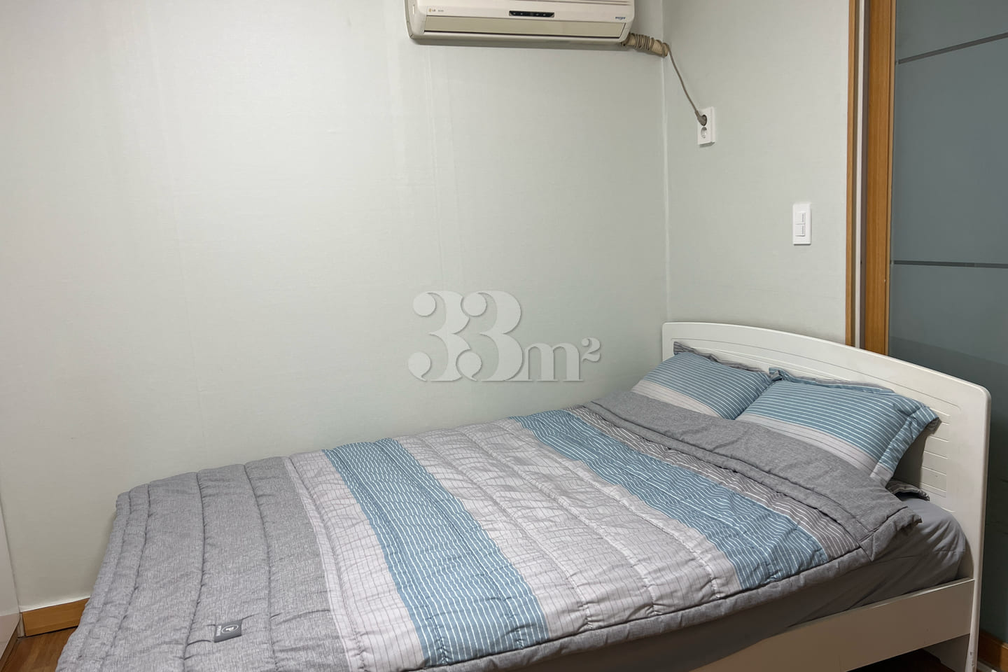 Cozy Room 0th image