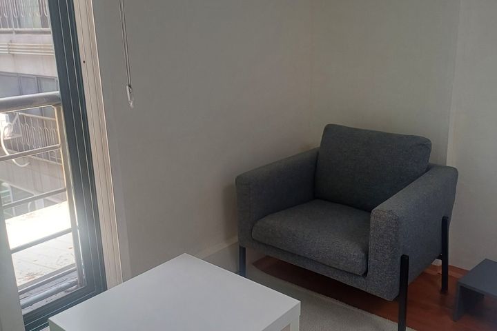 Spacious 2-bedroom apartment near Olympic Par 7th image