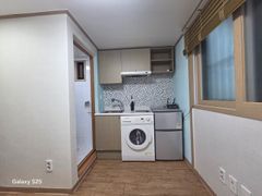 Room 203 0th image