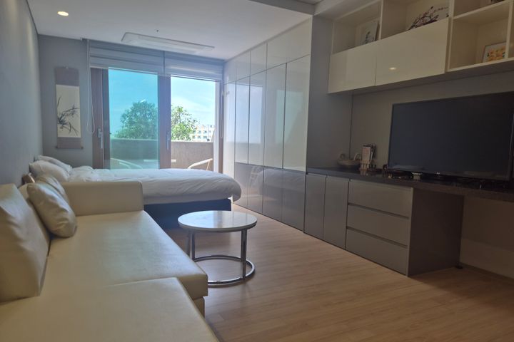 Cozy Ocean Terrace View 0th image