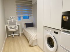 New Luxury Fully Furnished Unit 408 2th image