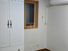 Room 102 7th image