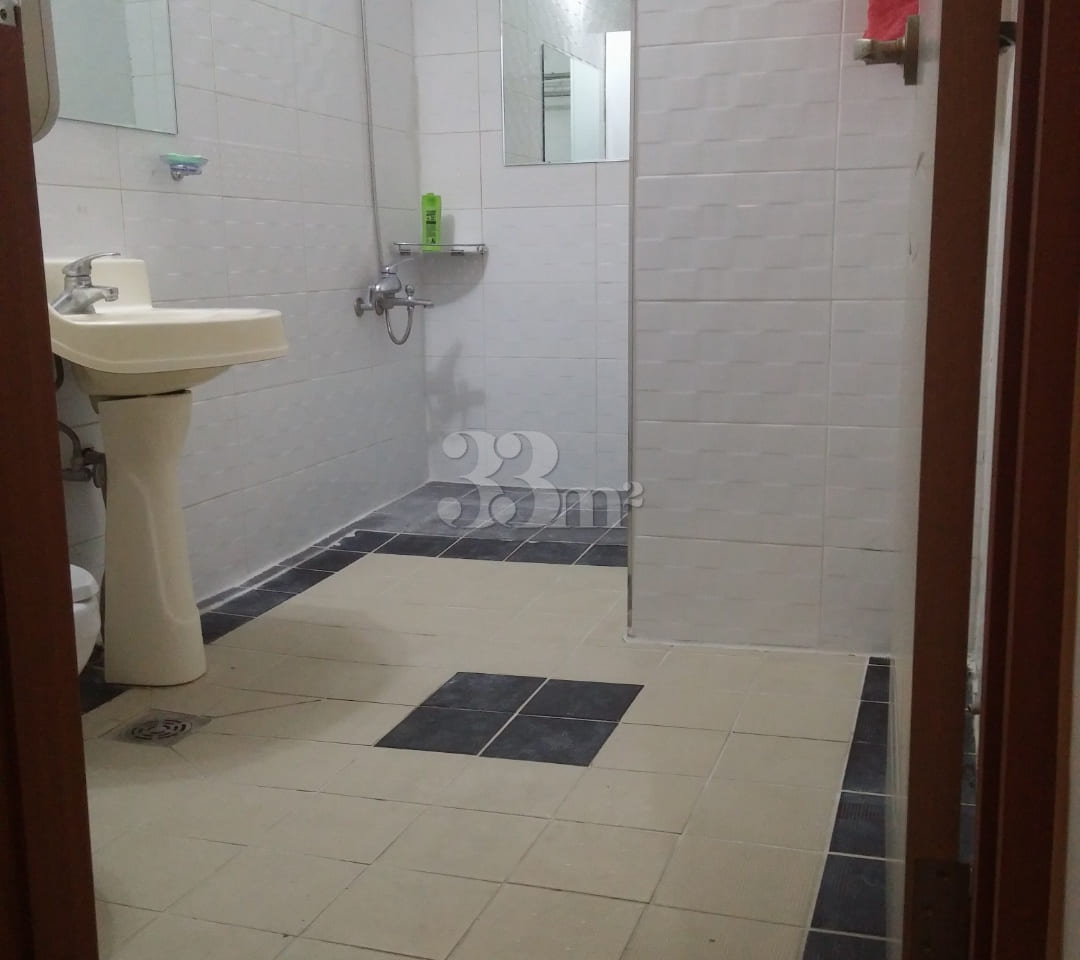 Large room, individual cooking and laundry fa 2th image