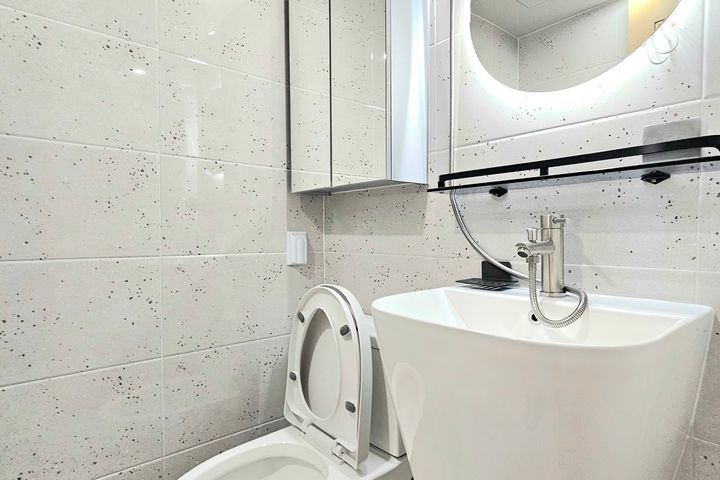 Dunsan-dong + Fully Furnished + Separate Livi 13th image