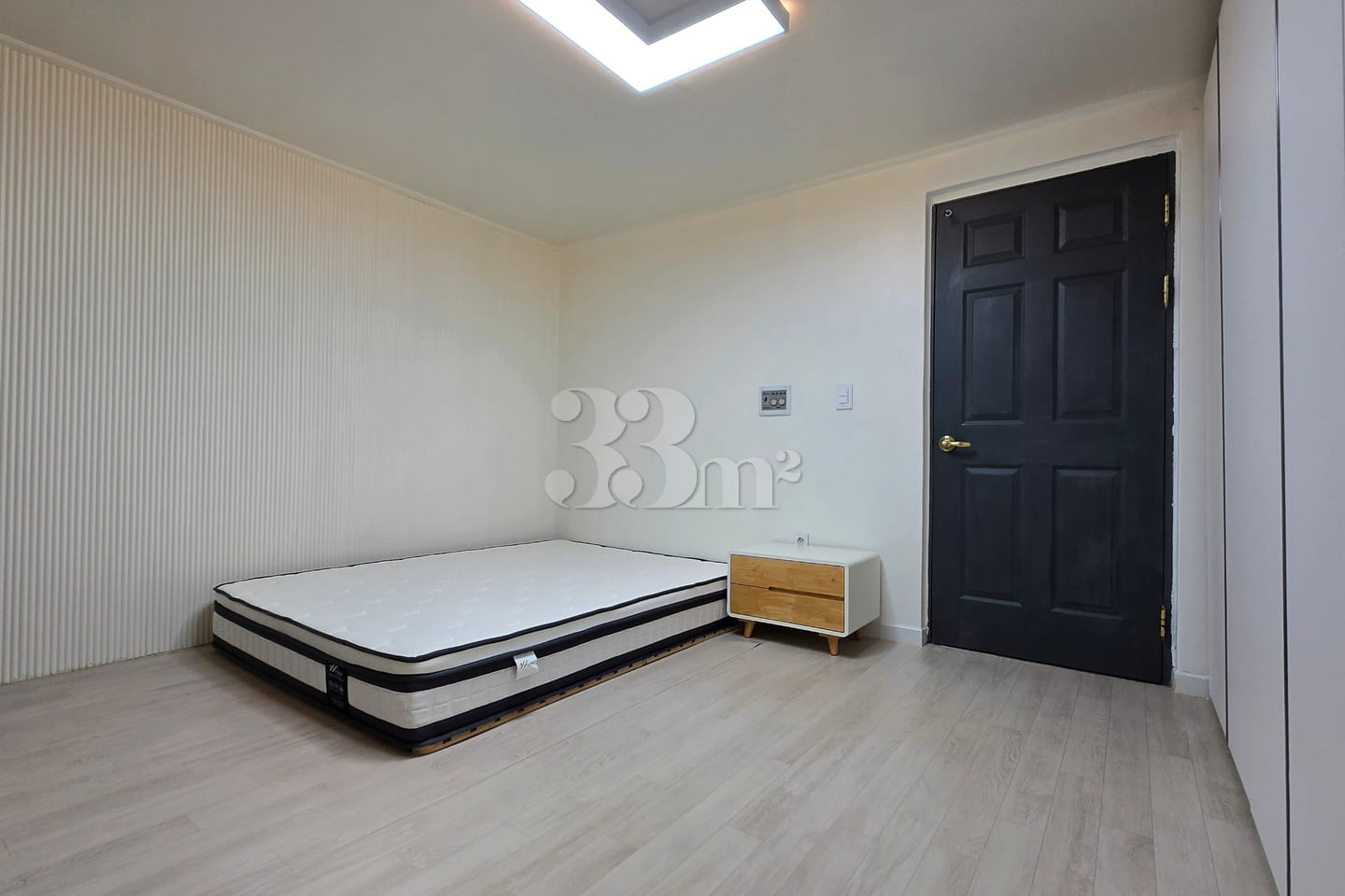 "Two-bay" unit (1.5-room apartment) in Chojun 2th image