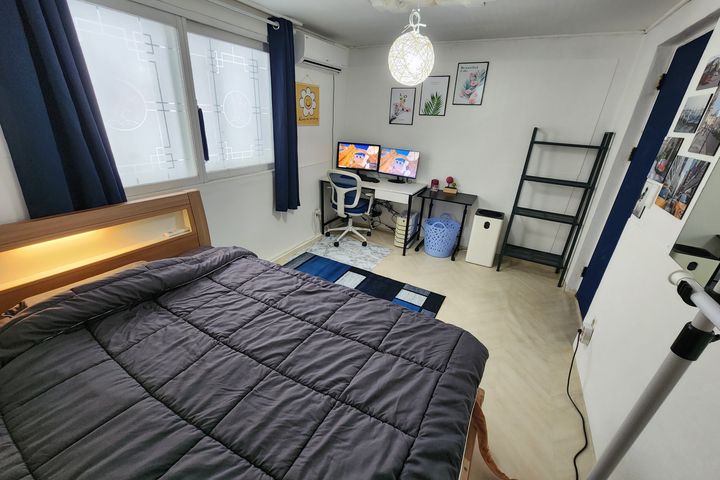 Very large, fully furnished room in Hwagok-do 2th image