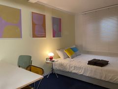 5 minutes from Sinchon Station / 1st floor, p 0th image