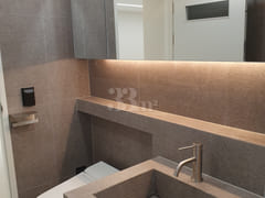 Top-of-the-line remodeled 3-room apartment in 15th image