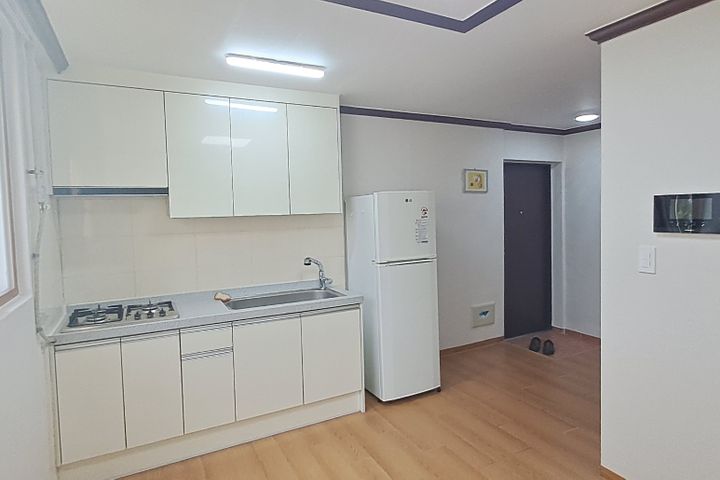 1.5룸 넓은 방,거실 0번째 이미지