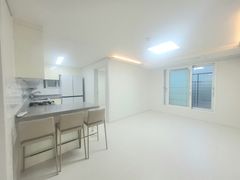 3-room villa, 1 minute from Junggok Station 0th image