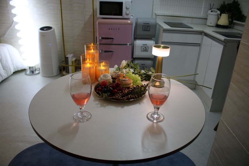 홍대역3분/침대럭셔리